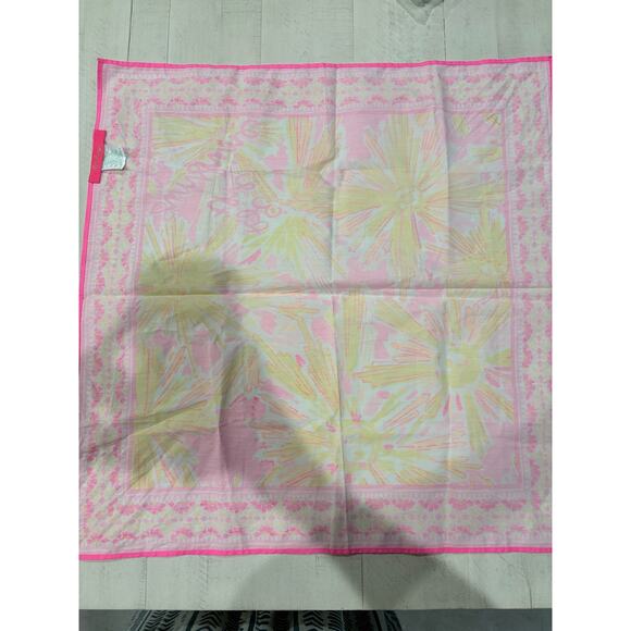 Lilly Pulitzer Be the Sunshine Scarf / Bandana GWP EUC - Picture 4 of 8